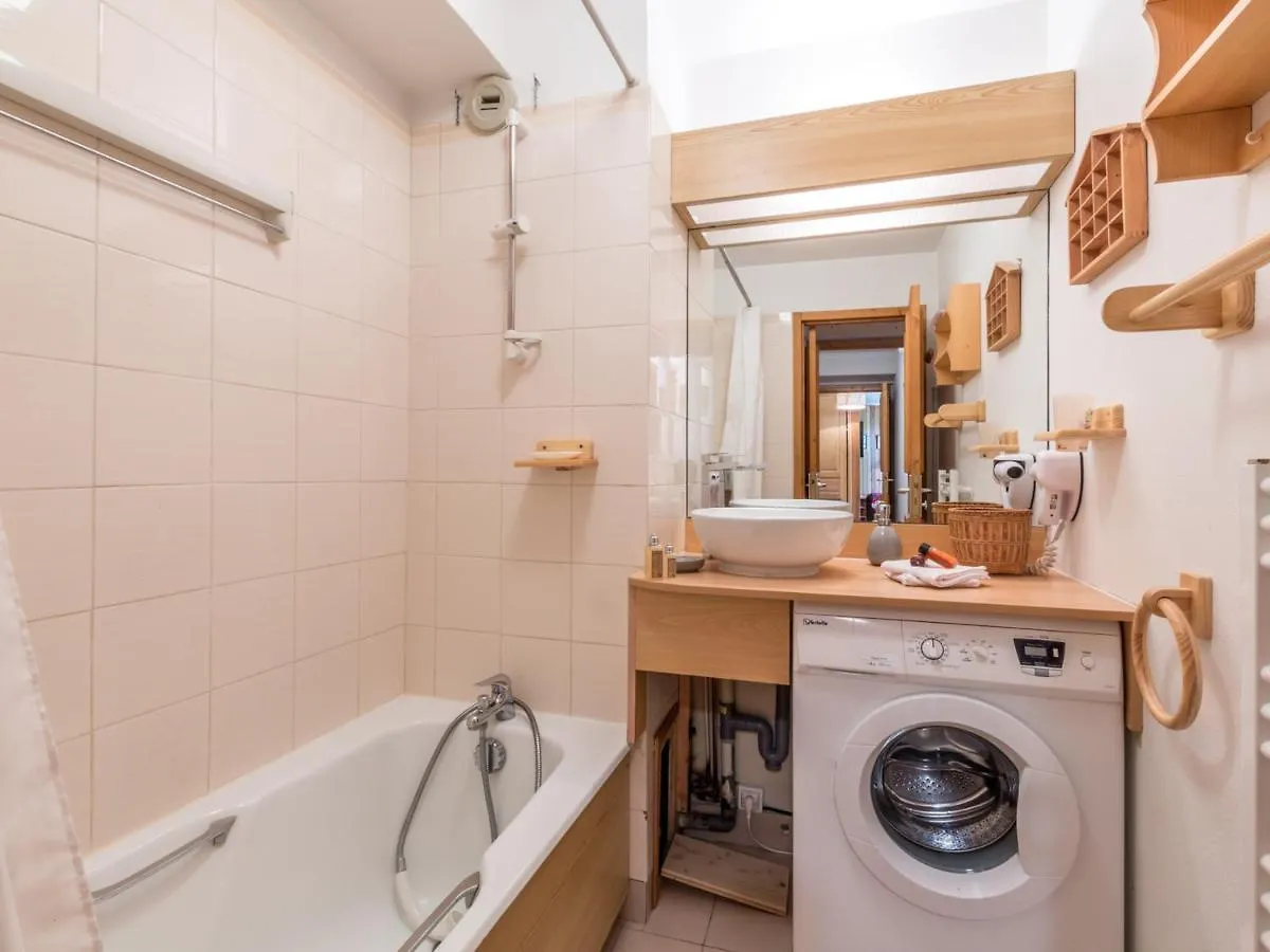 Appartement Chaleureux Avec Parking Et Acces Facile Aux Pistes A Val-D'Isere - Fr-1-694-233 Lägenhet