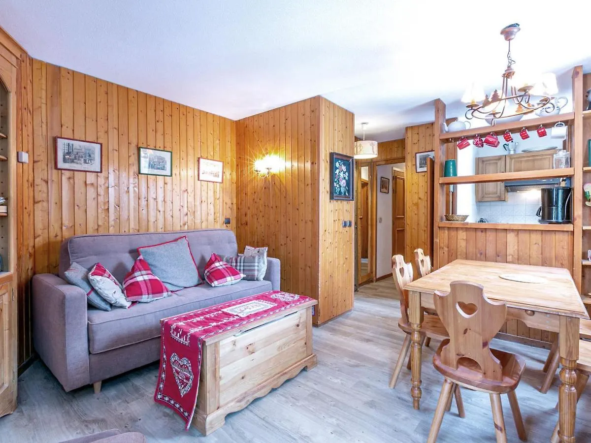 Appartement Chaleureux Avec Parking Et Acces Facile Aux Pistes A Val-D'Isere - Fr-1-694-233