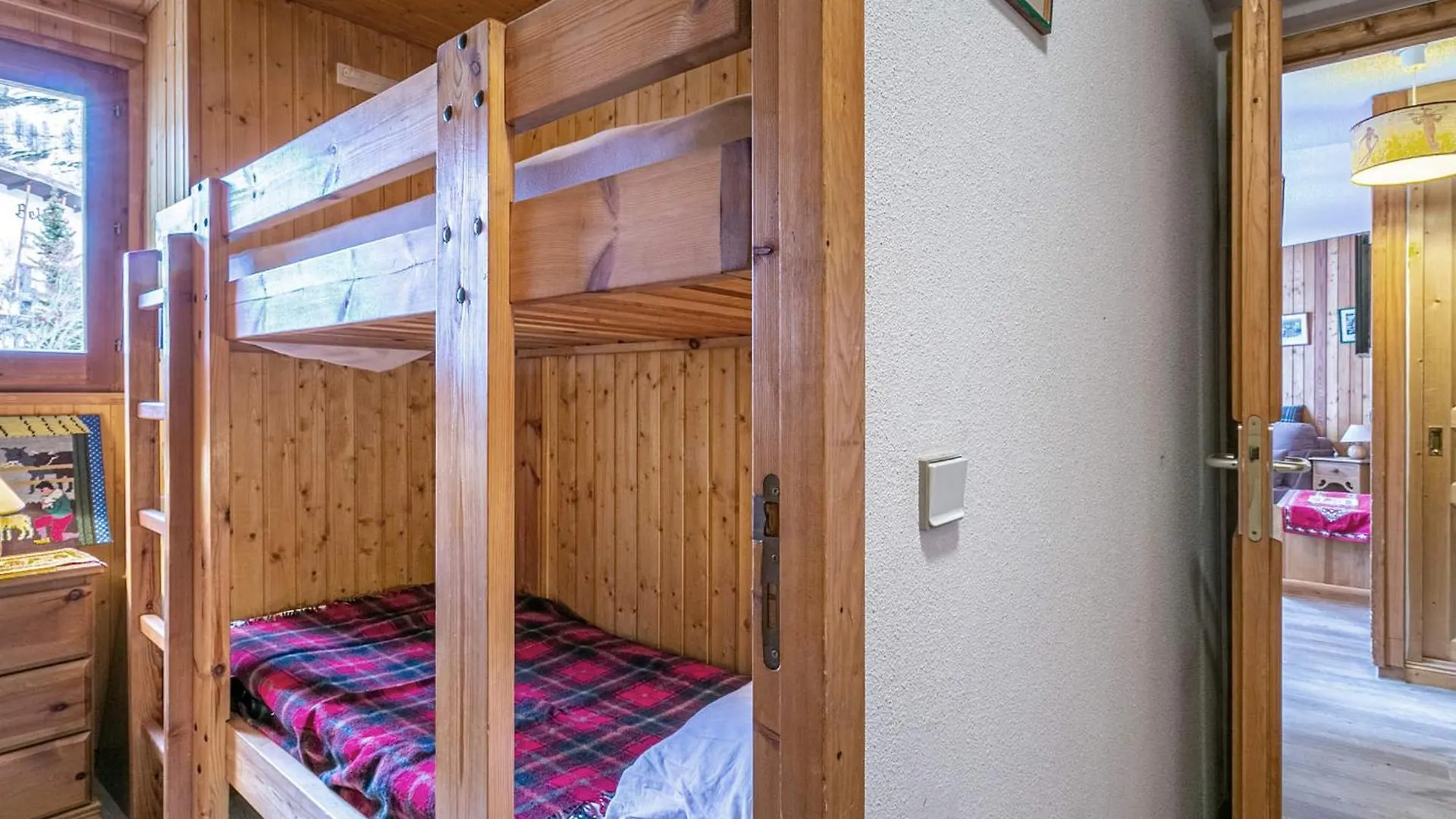 Appartement Chaleureux Avec Parking Et Acces Facile Aux Pistes A Val-D'Isere - Fr-1-694-233 Apartment